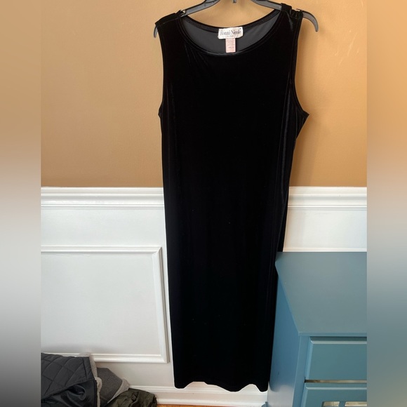 VTG Ronni Nicole Black Velvet Maxi Dress w/Matching Velvet Long Cardigan Size 16 - Picture 3 of 8